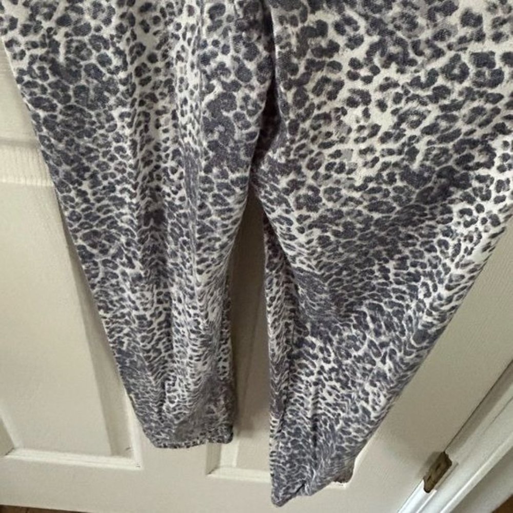 DayTrip Youth Leopard Jogger Overalls, Sz Medium - Picture 4 of 16